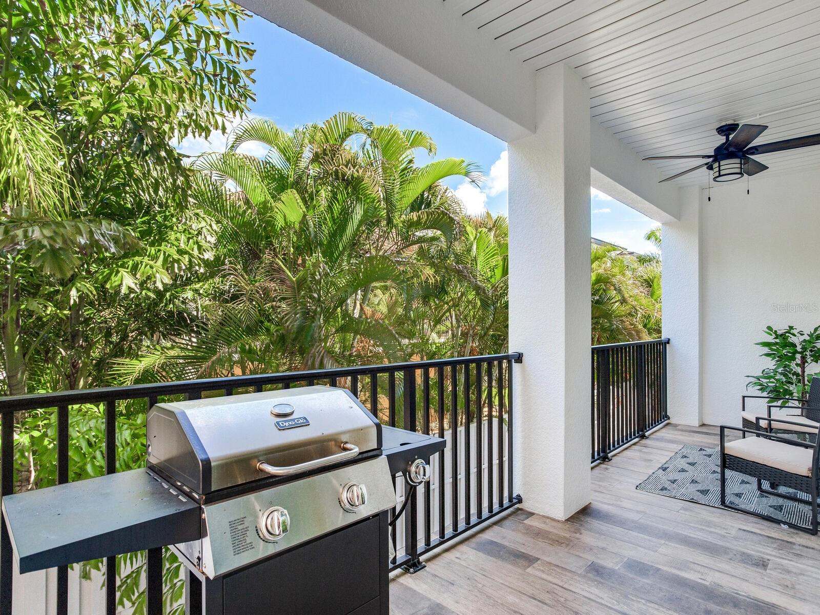 156 175TH Avenue East, Redington Shores, FL 33708