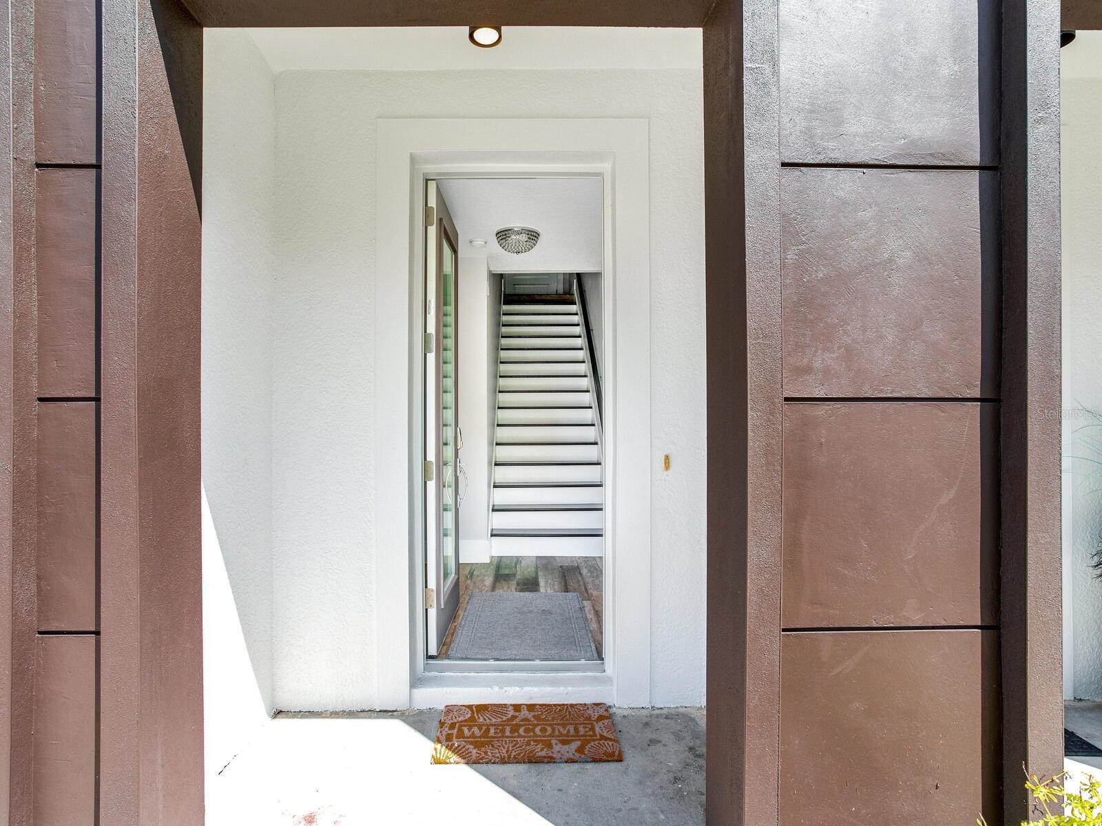 156 175TH Avenue East, Redington Shores, FL 33708