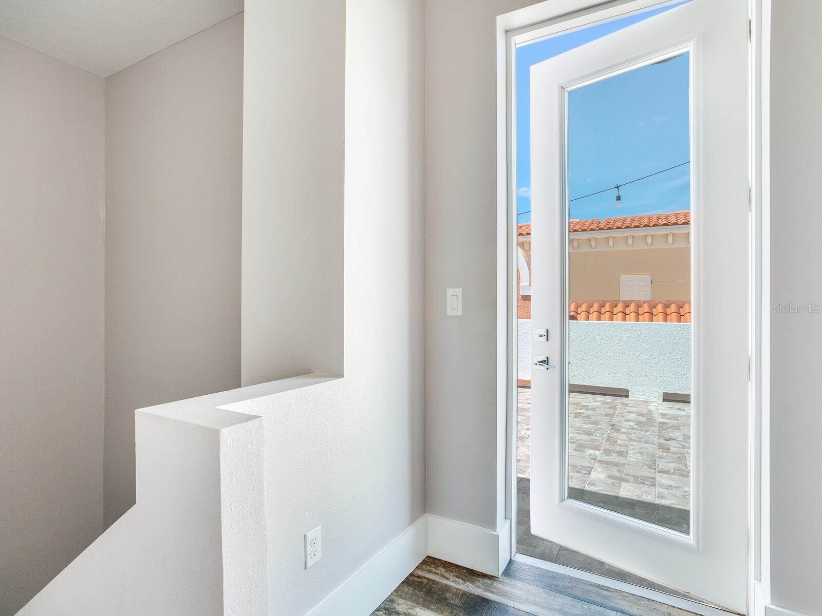 156 175TH Avenue East, Redington Shores, FL 33708