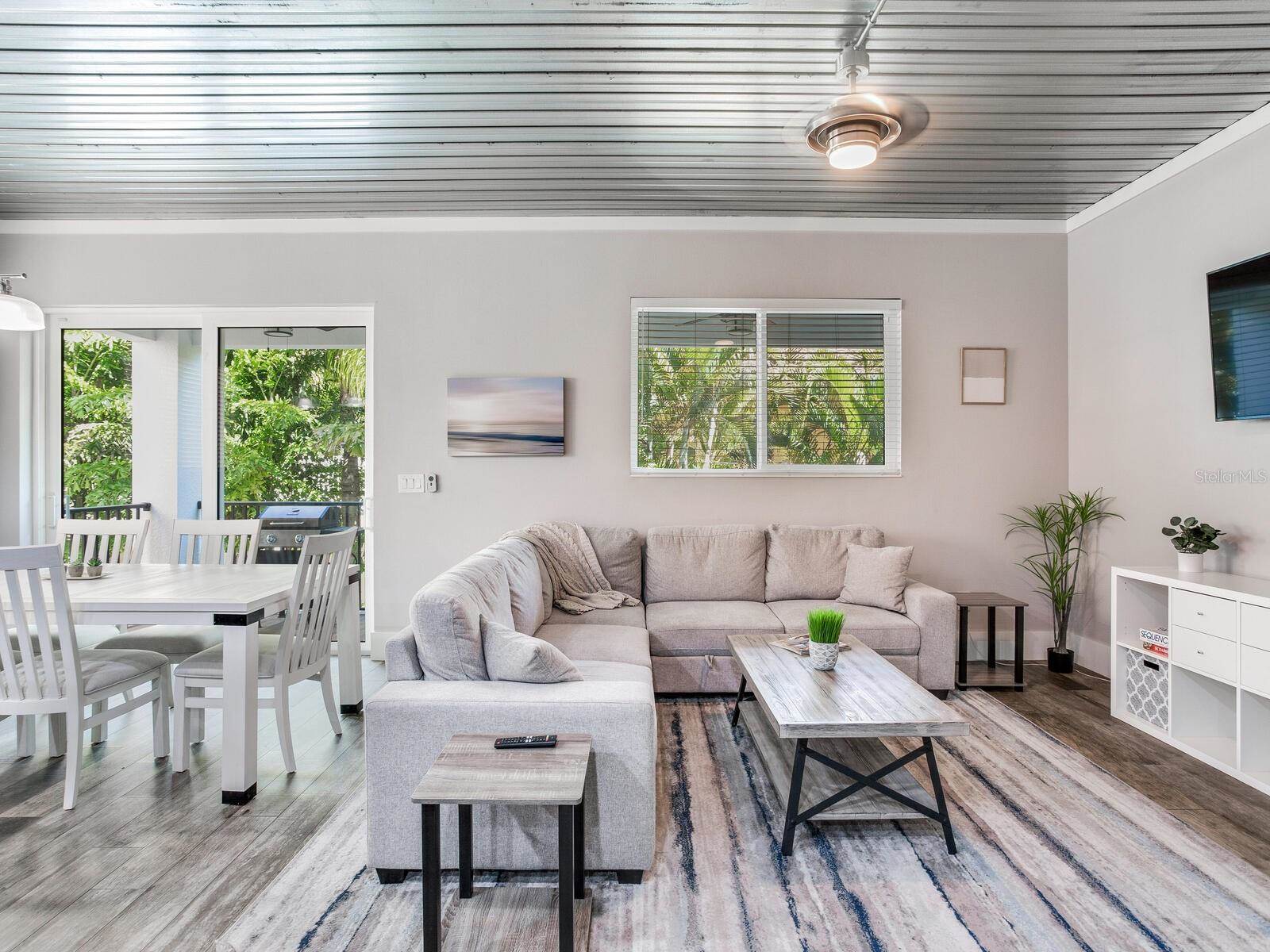 156 175TH Avenue East, Redington Shores, FL 33708