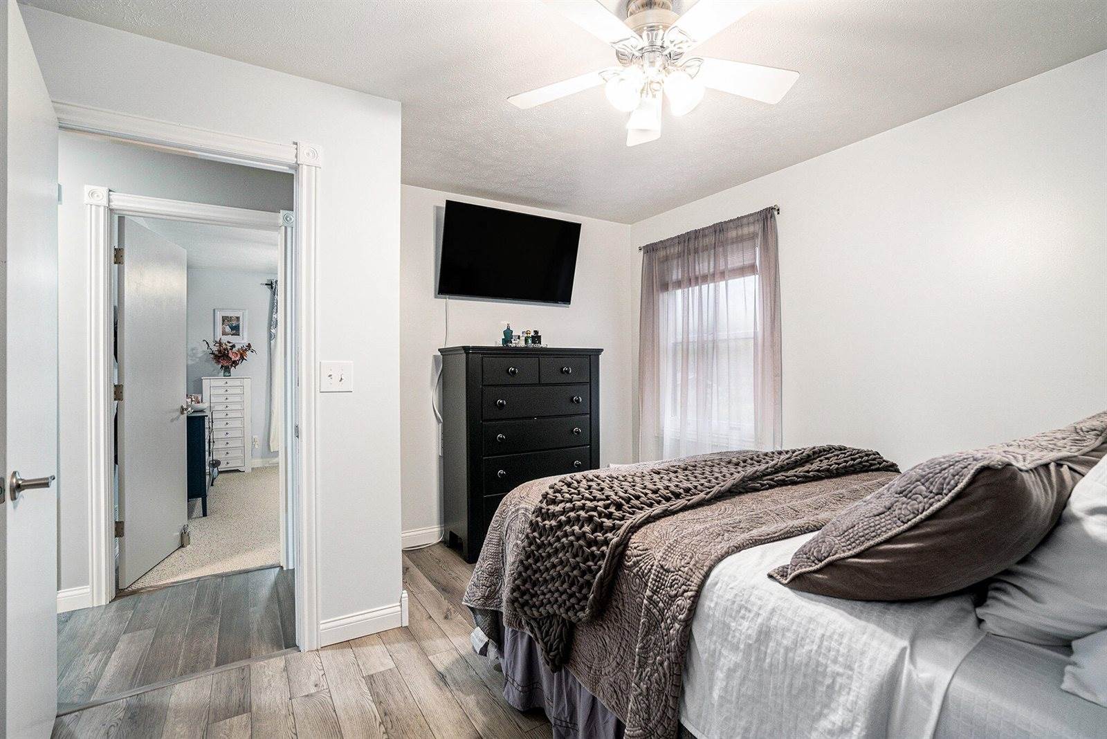 300 Pinehill Drive, Galesburg, MI 49053