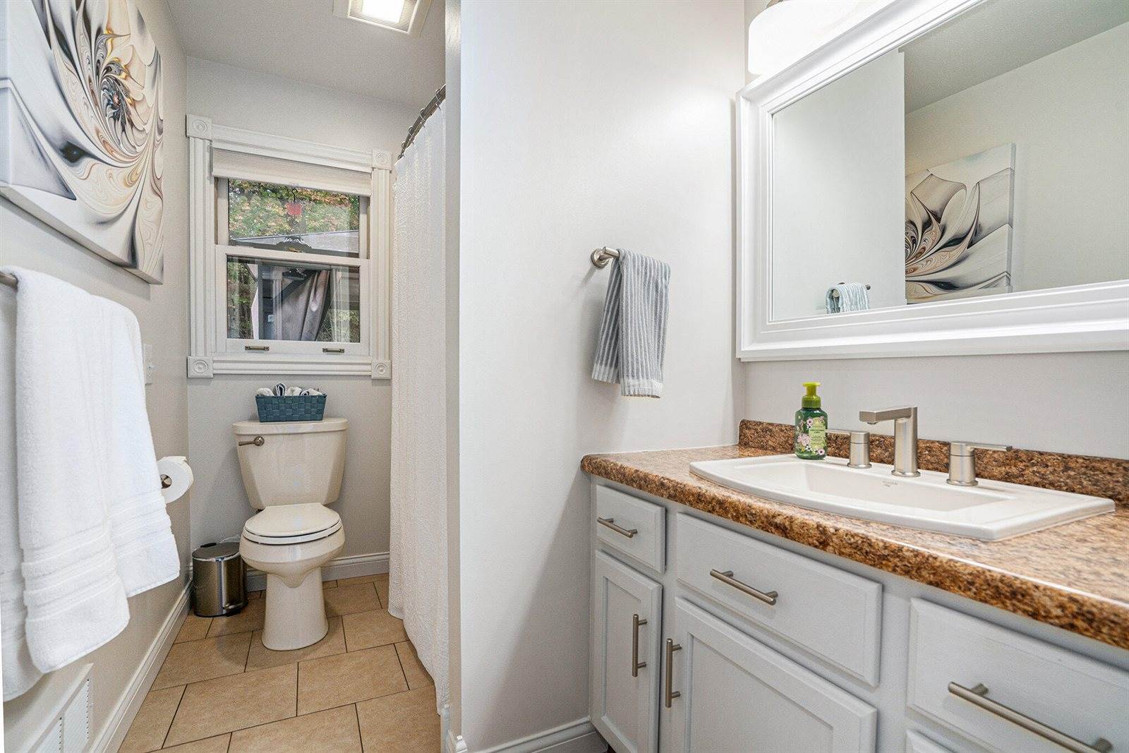 300 Pinehill Drive, Galesburg, MI 49053