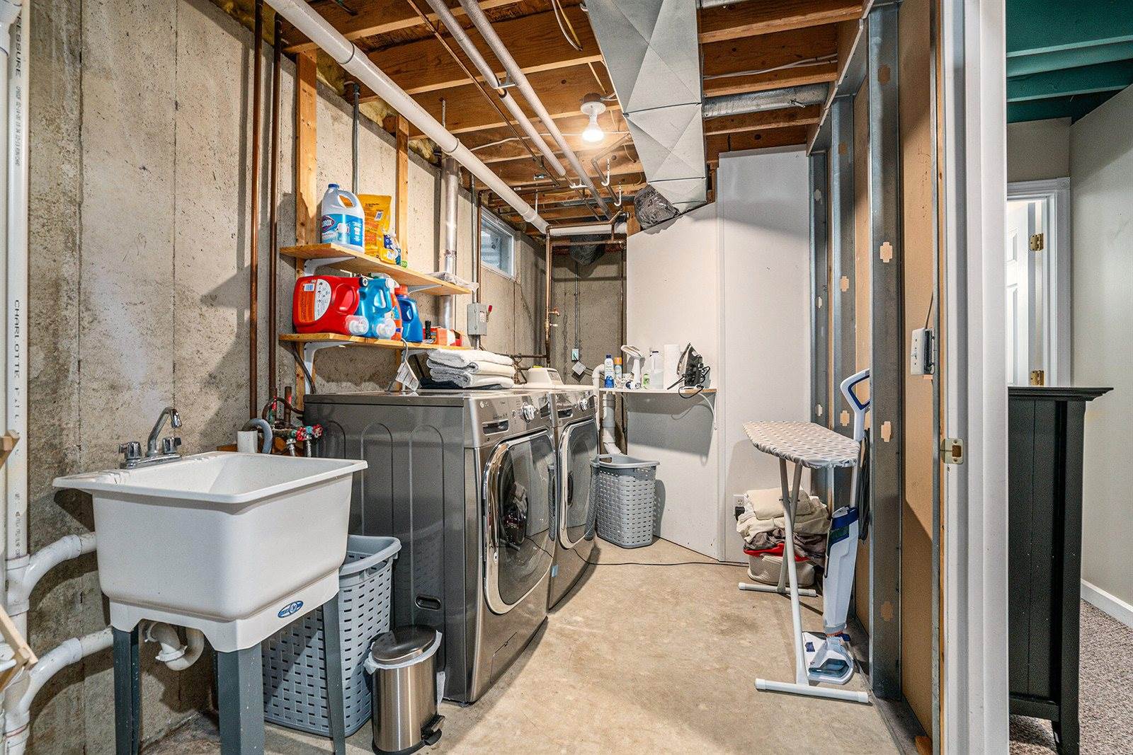 300 Pinehill Drive, Galesburg, MI 49053