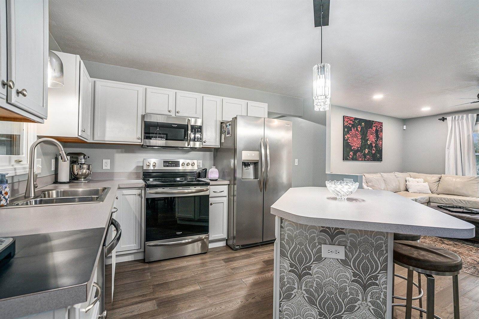 300 Pinehill Drive, Galesburg, MI 49053