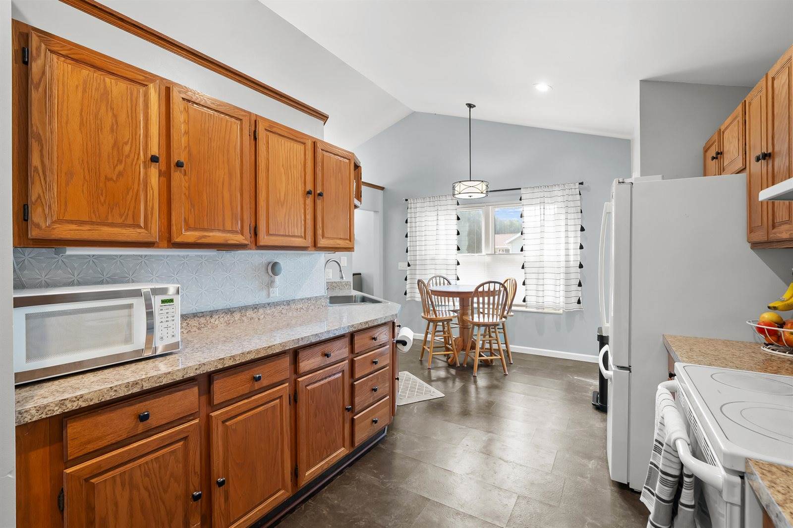 6956 Country Meadows Drive, Kalamazoo, MI 49048