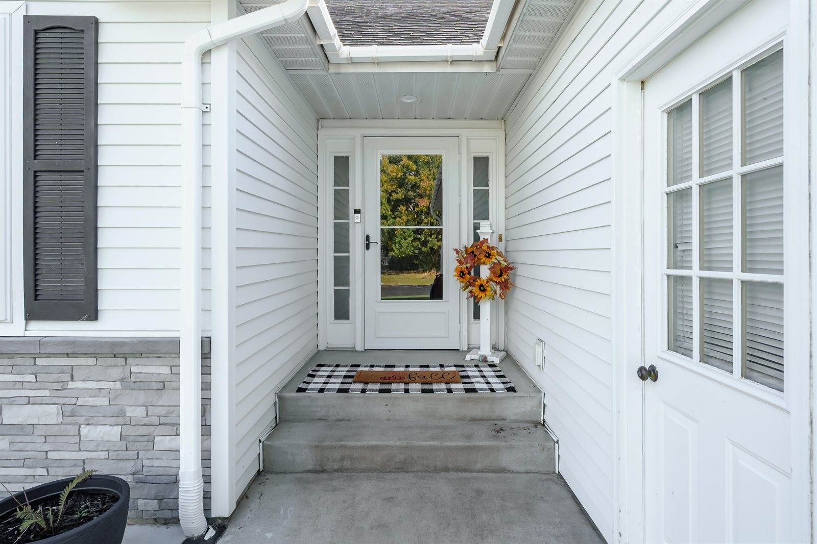 6956 Country Meadows Drive, Kalamazoo, MI 49048