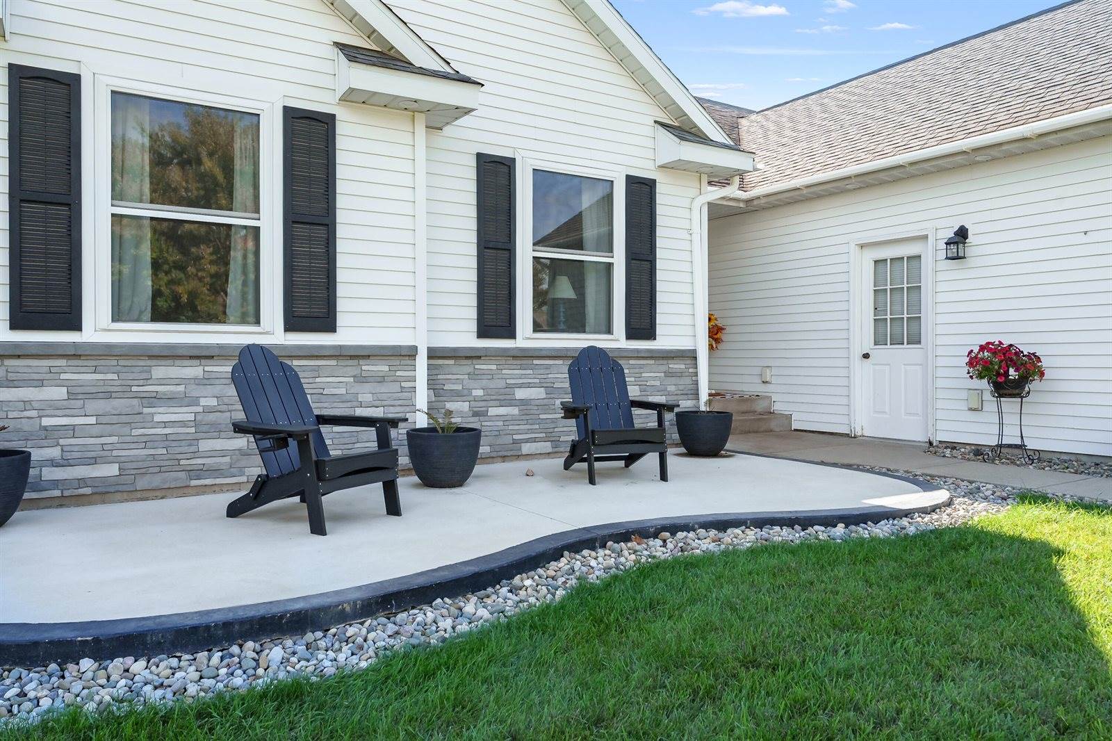 6956 Country Meadows Drive, Kalamazoo, MI 49048