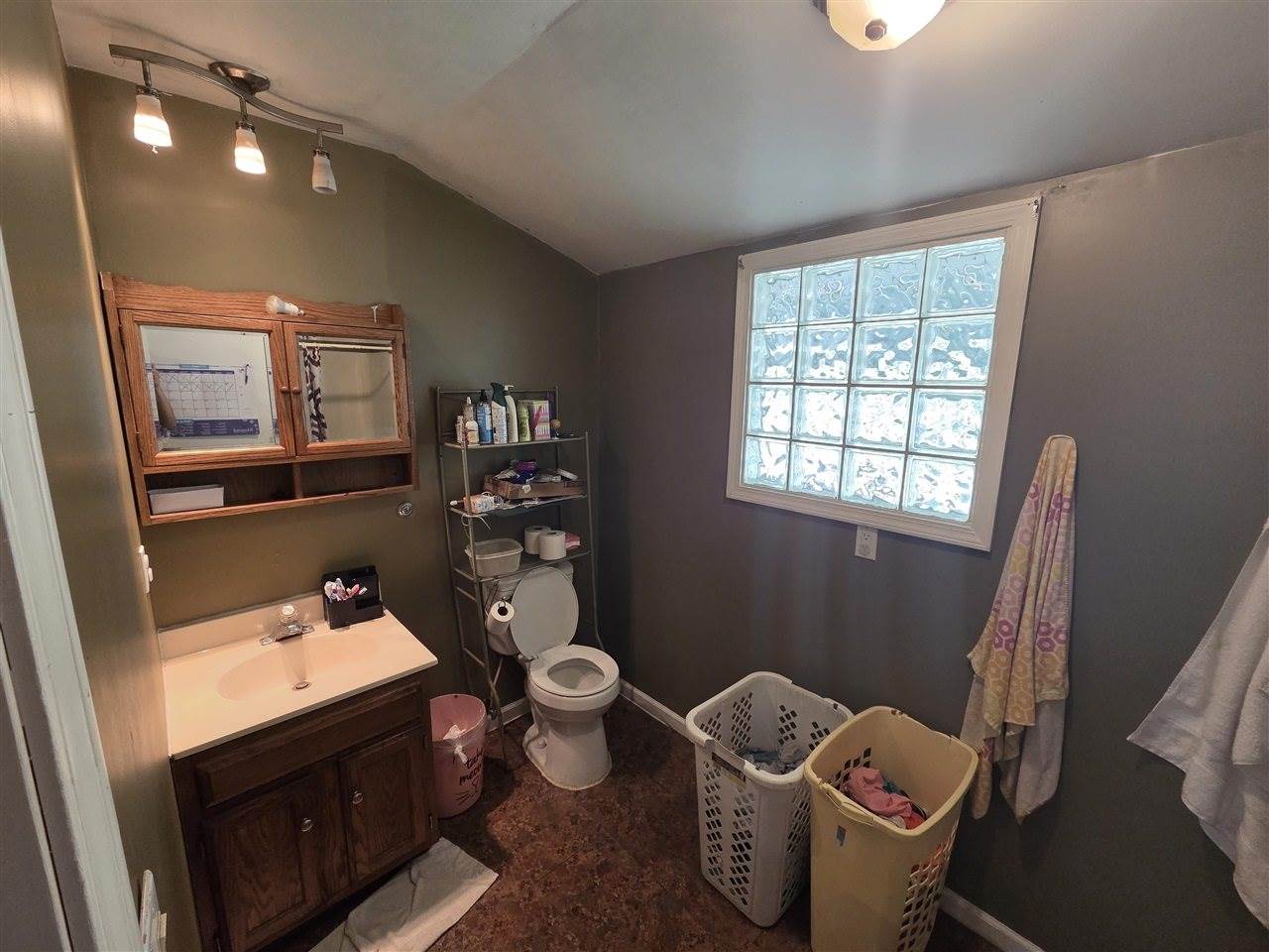 483 Smith Street, Radcliff, KY 40160