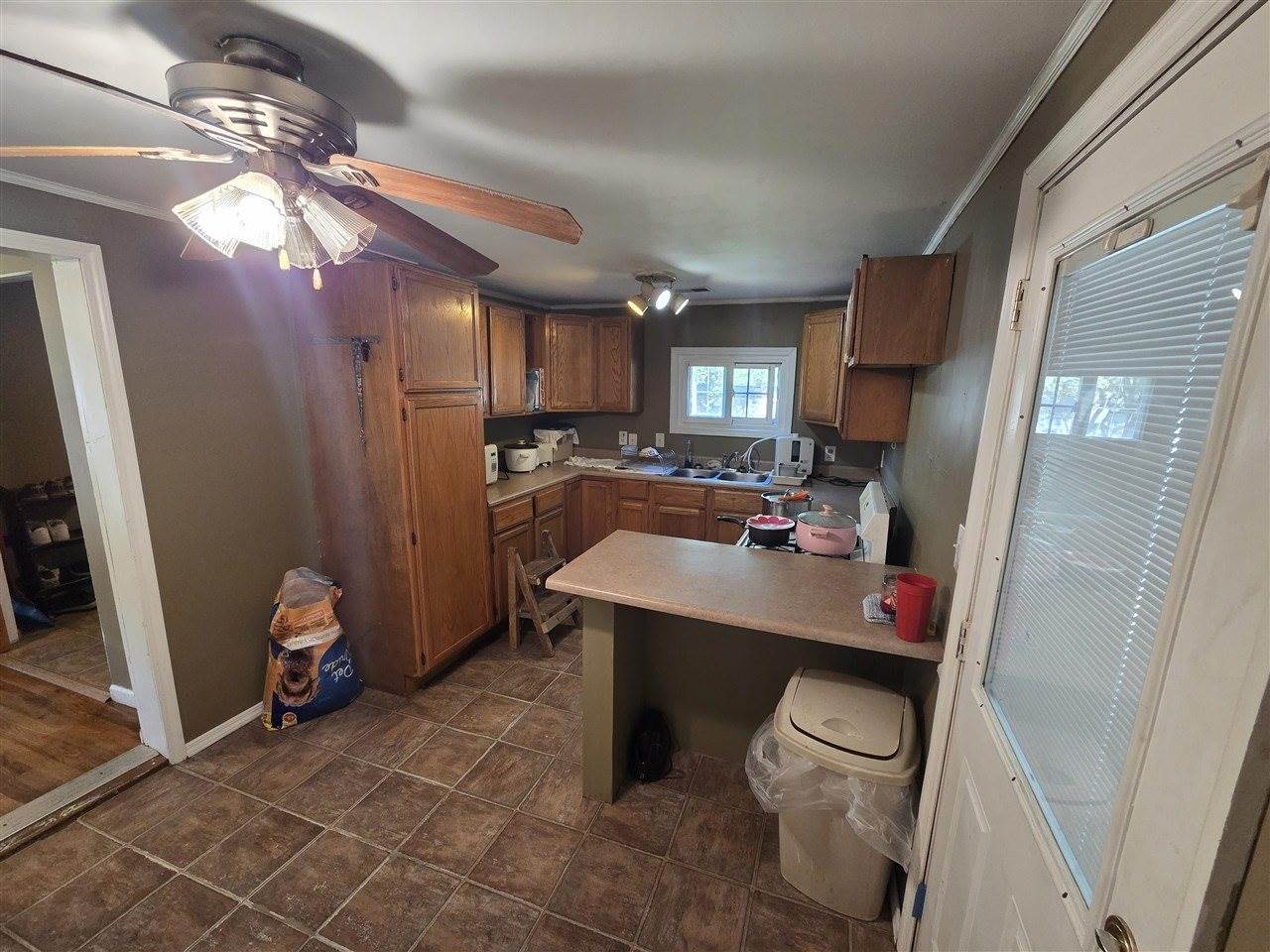 483 Smith Street, Radcliff, KY 40160