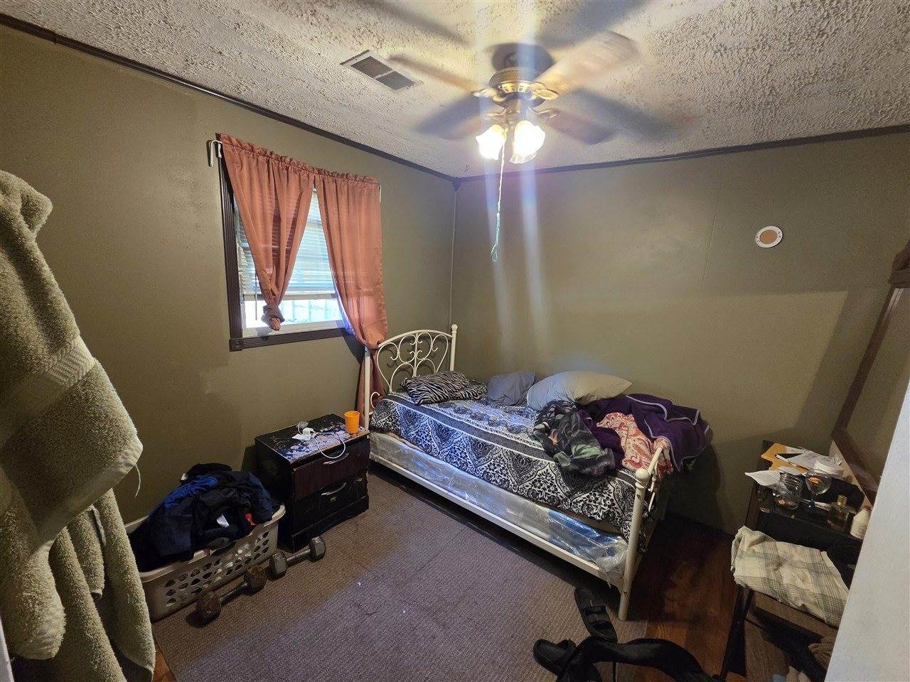 483 Smith Street, Radcliff, KY 40160