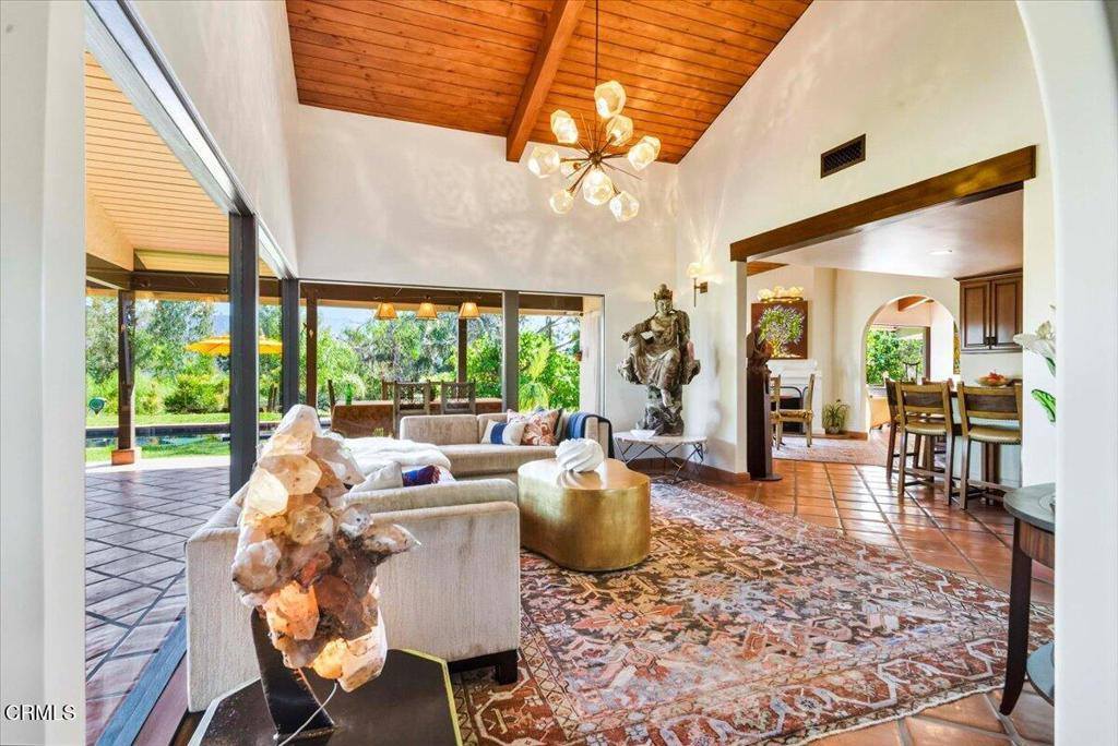 515 Del Oro Drive, Ojai, CA 93023
