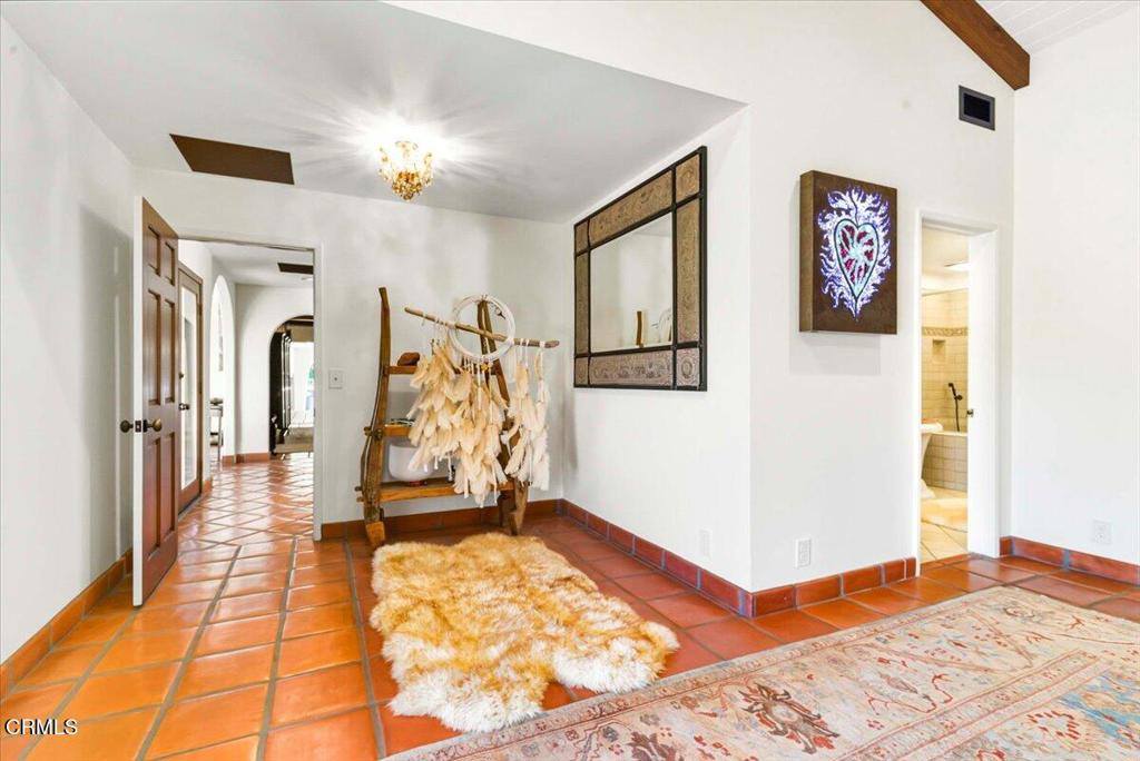 515 Del Oro Drive, Ojai, CA 93023