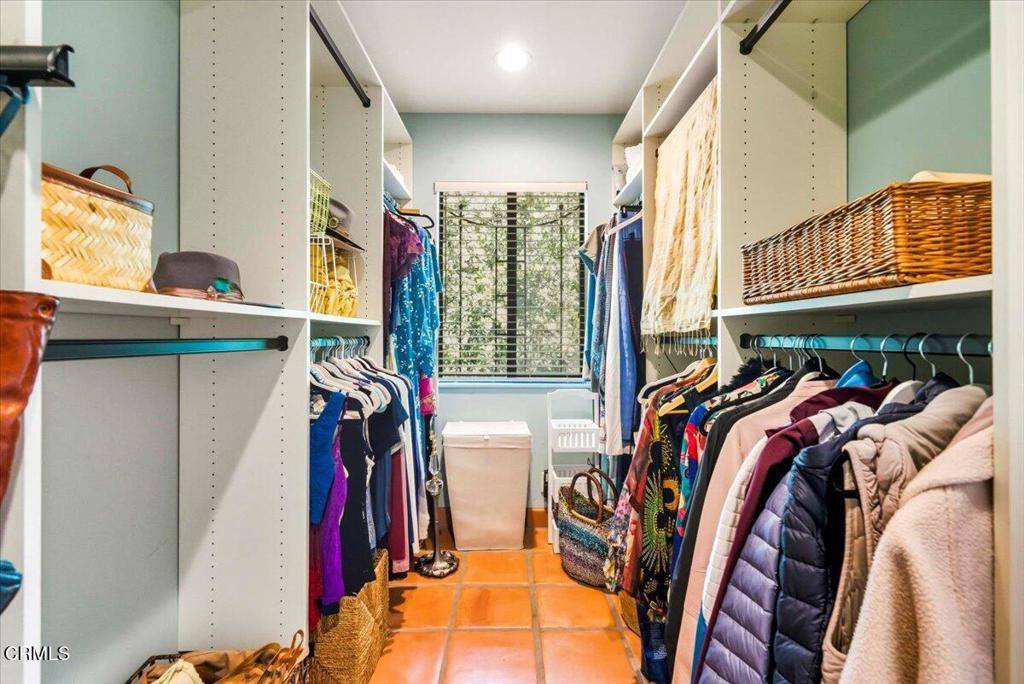 515 Del Oro Drive, Ojai, CA 93023