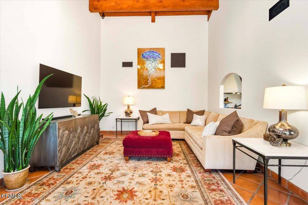 515 Del Oro Drive, Ojai, CA 93023