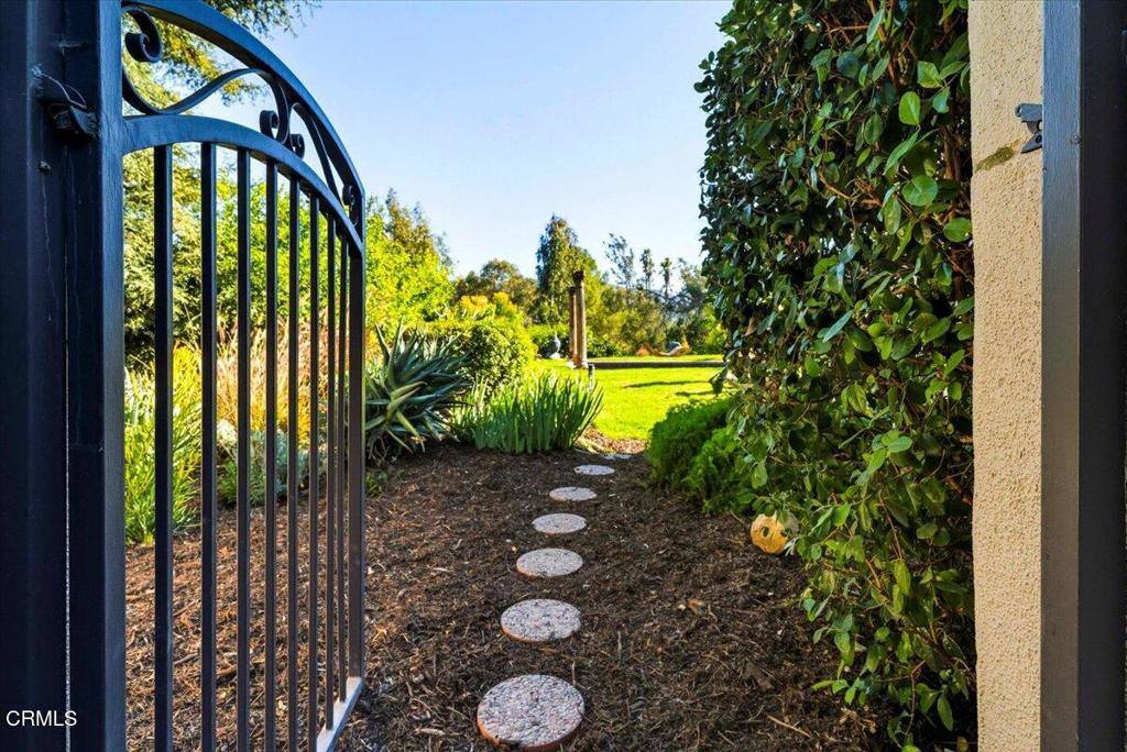 515 Del Oro Drive, Ojai, CA 93023