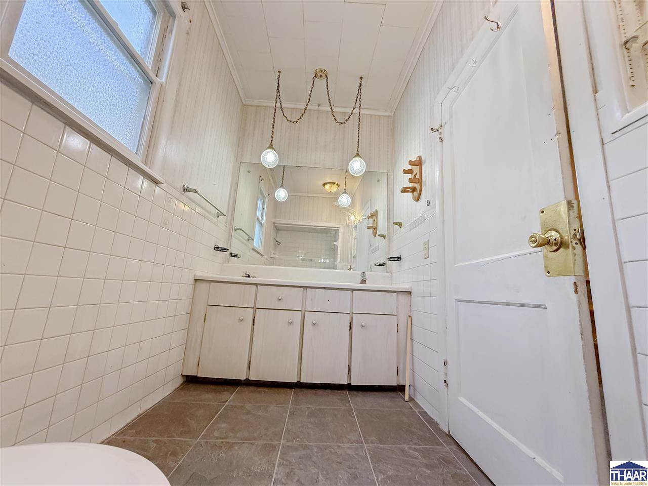 2423 Garfield, Terre Haute, IN 47804