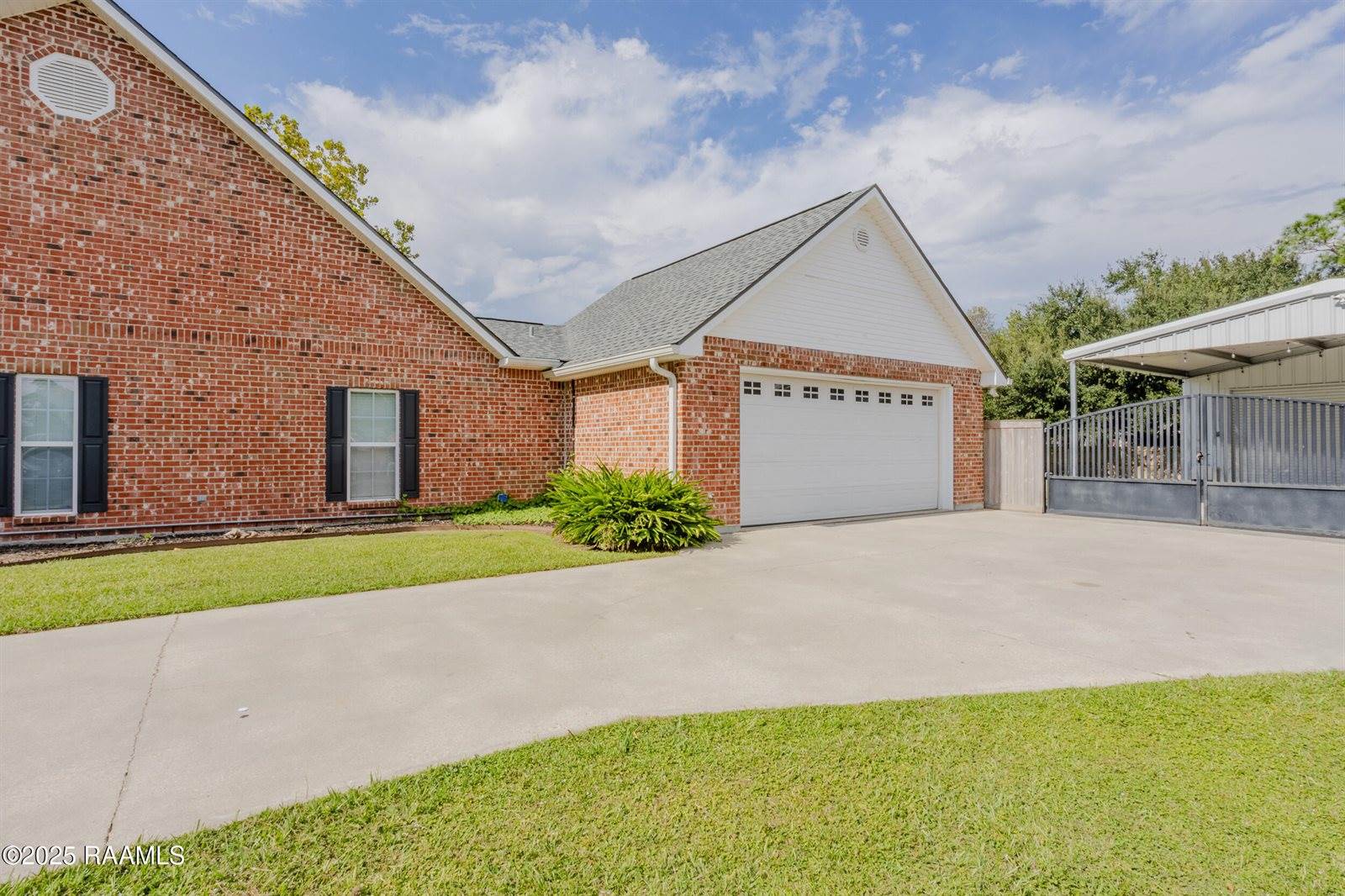 660 South Broadway Street, Church Point, LA 70525