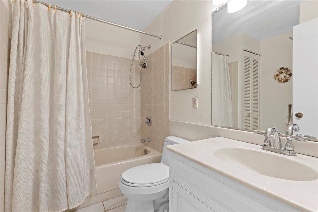 750 Washington Rd, Mt Lebanon, PA 15228