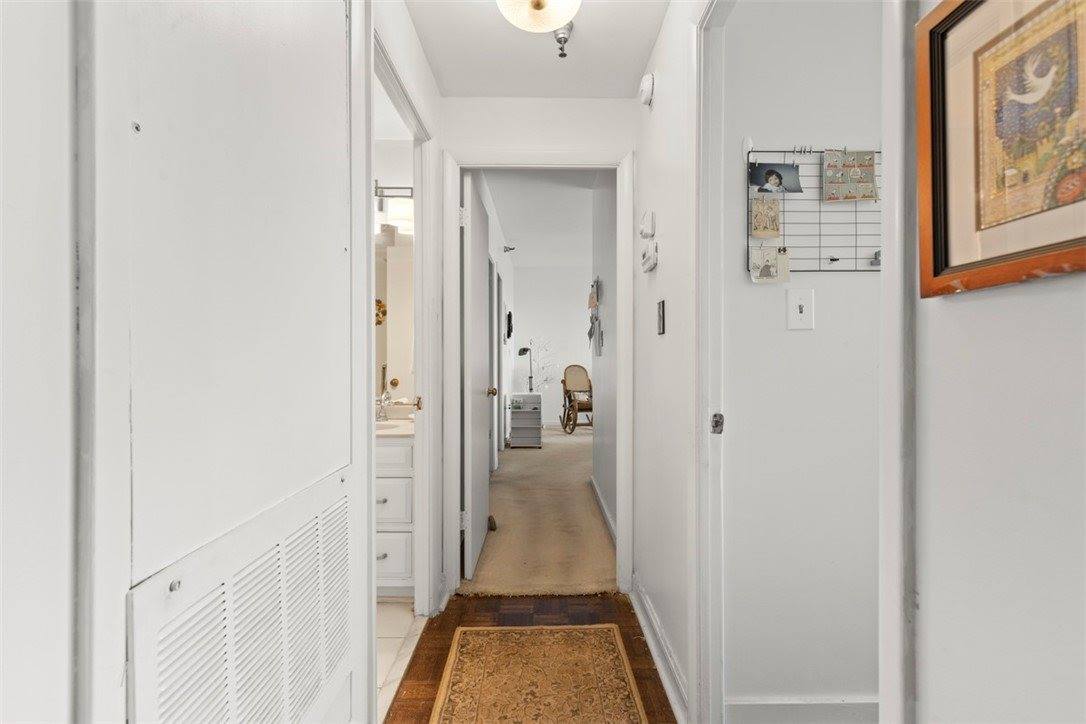 750 Washington Rd, Mt Lebanon, PA 15228