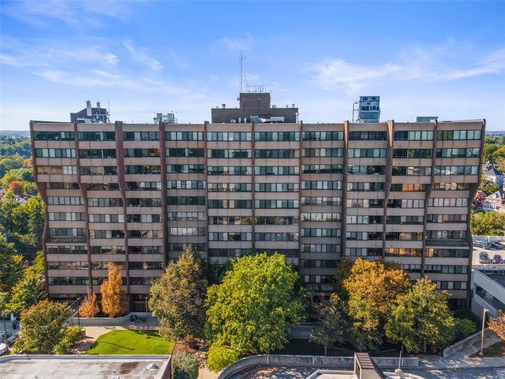 750 Washington Rd, Mt Lebanon, PA 15228