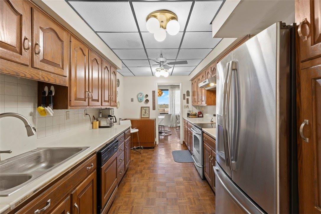 750 Washington Rd, Mt Lebanon, PA 15228