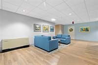 750 Washington Rd, Mt Lebanon, PA 15228