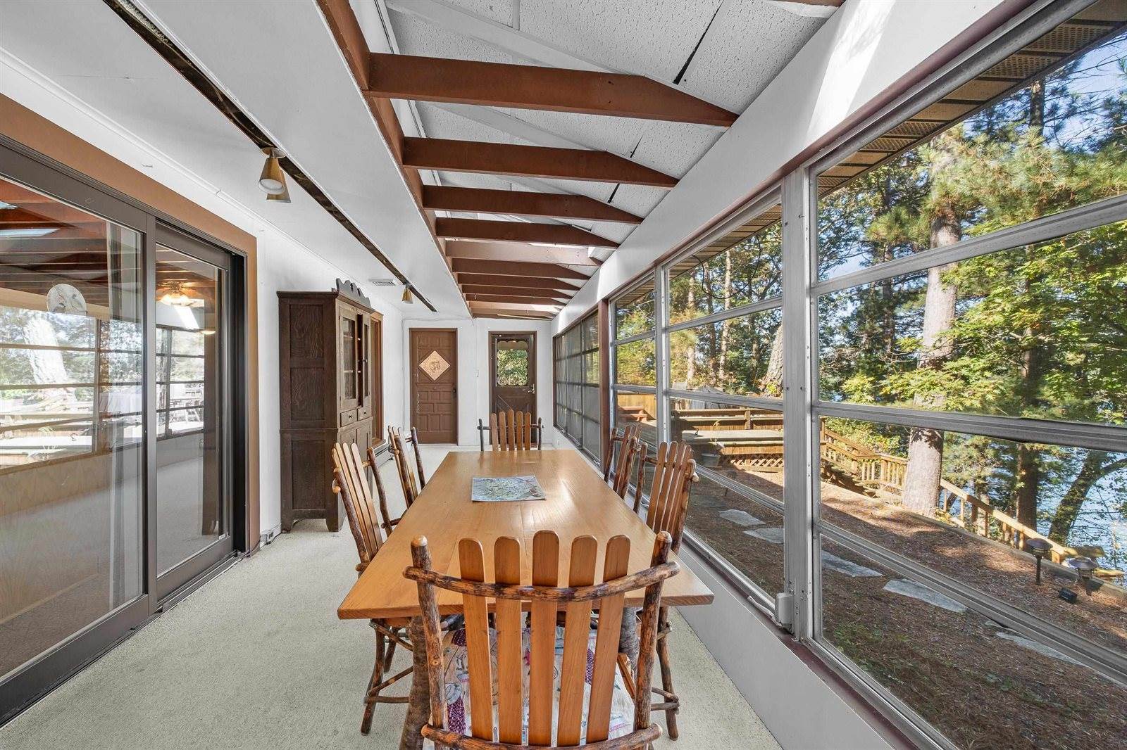 W12114 Greenwood Road, Hancock, WI 54943