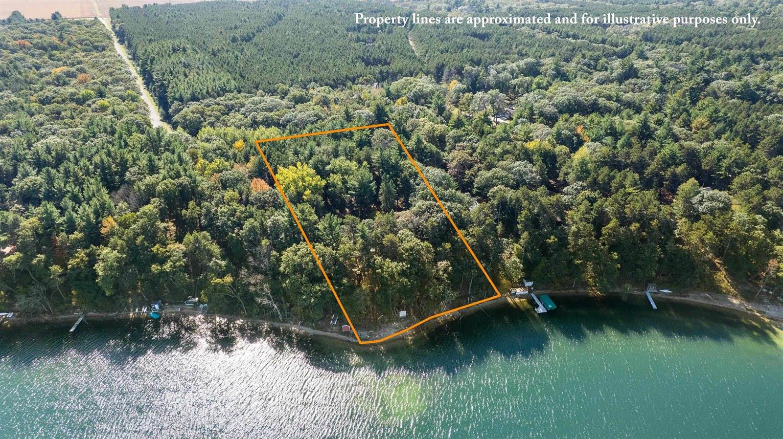 W12114 Greenwood Road, Hancock, WI 54943