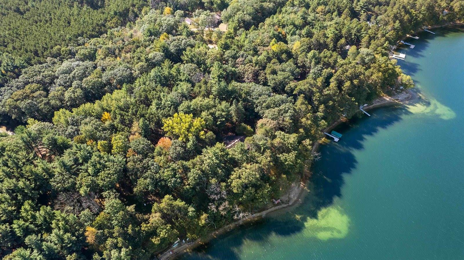 W12114 Greenwood Road, Hancock, WI 54943