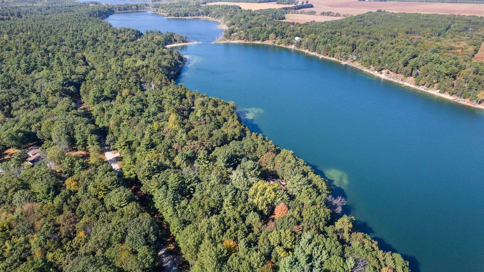 W12114 Greenwood Road, Hancock, WI 54943