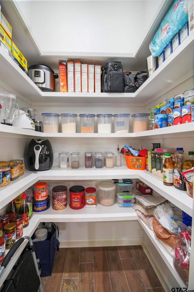 2222 Rana Park, Flint, TX 75762