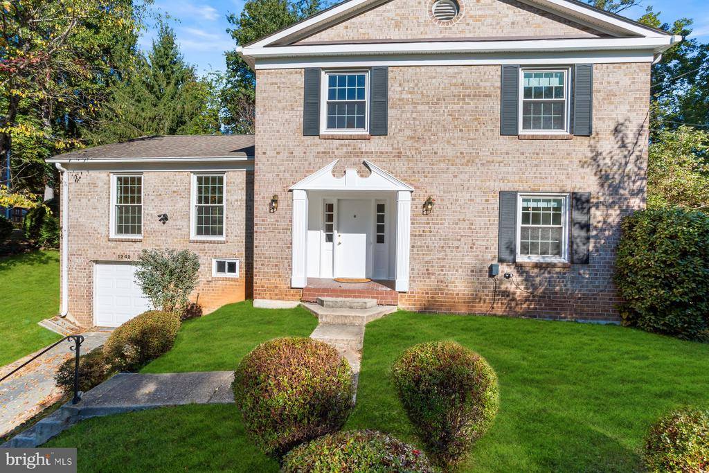 1242 Derbyshire Road, Potomac, MD 20854