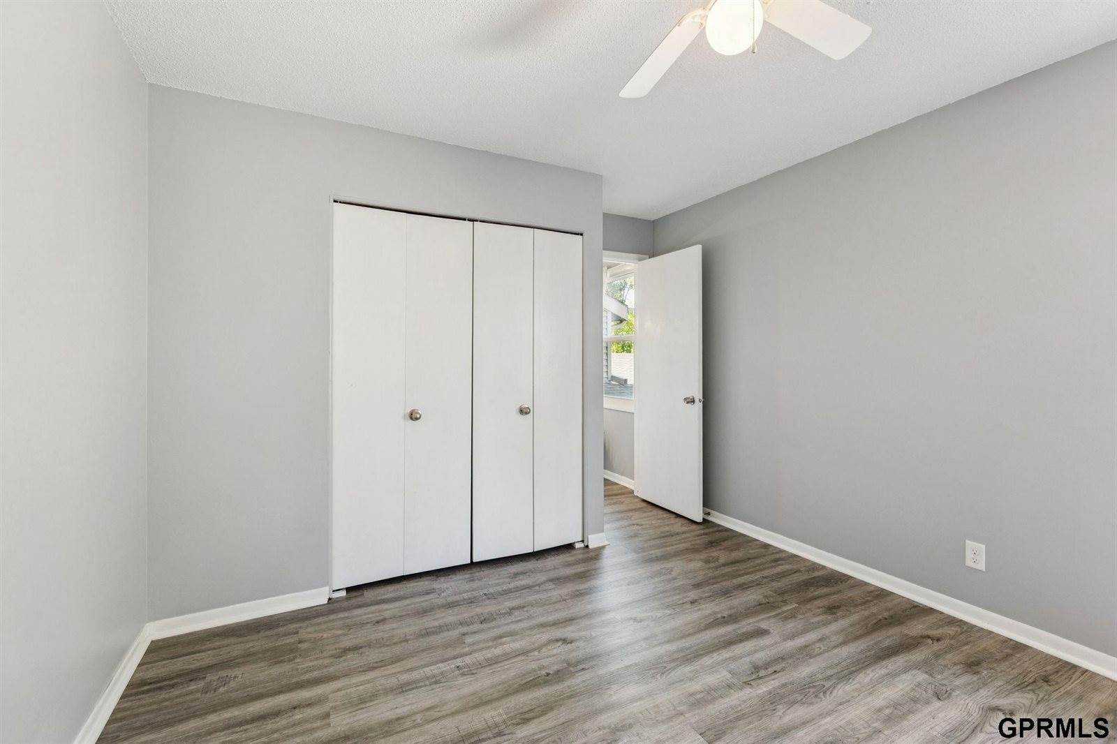 15355 Mason Plaza, Omaha, NE 68154