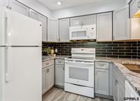 15355 Mason Plaza, Omaha, NE 68154