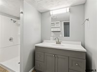 15355 Mason Plaza, Omaha, NE 68154