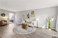 15355 Mason Plaza, Omaha, NE 68154