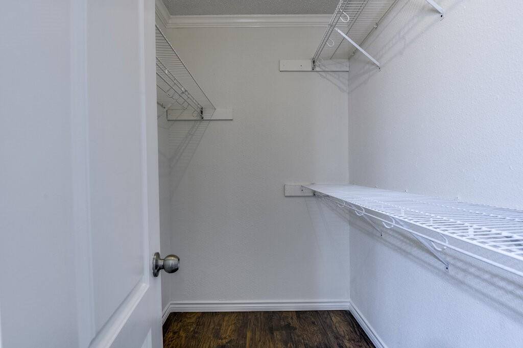 630 Barkridge Trail, Burleson, TX 76028