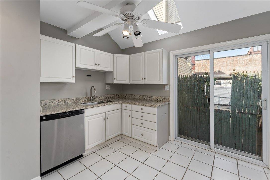 30 Uxor Way, South Side, PA 15203