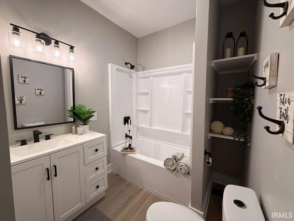 1909 Cherrywood Avenue, New Castle, IN 47362