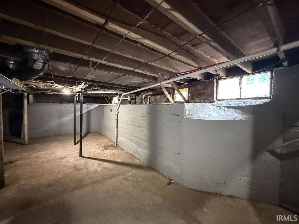 1909 Cherrywood Avenue, New Castle, IN 47362