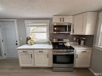 1909 Cherrywood Avenue, New Castle, IN 47362