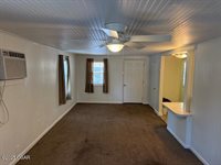 1301 West Broadway Street, Webb City, MO 64870