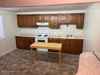 1301 West Broadway Street, Webb City, MO 64870