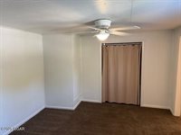 1301 West Broadway Street, Webb City, MO 64870