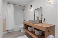 980 Promontory Cir, Elizabeth, CO 80107