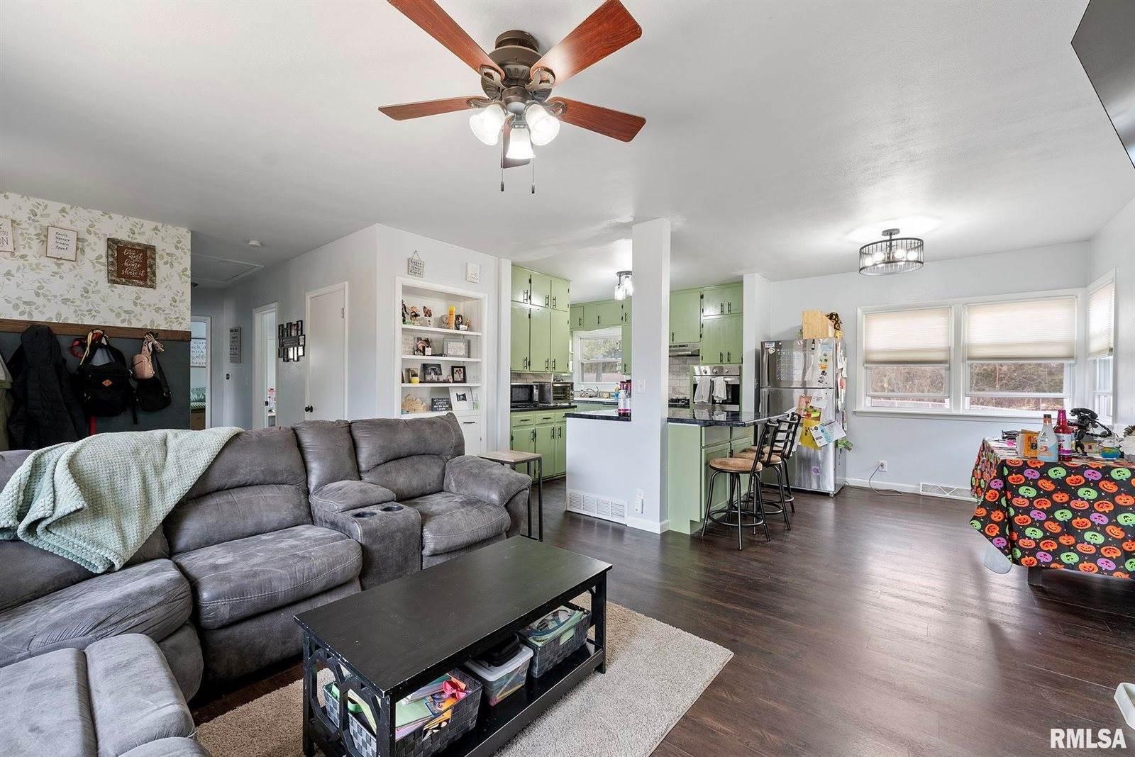 3314 28TH Street Court, Rock Island, IL 61201