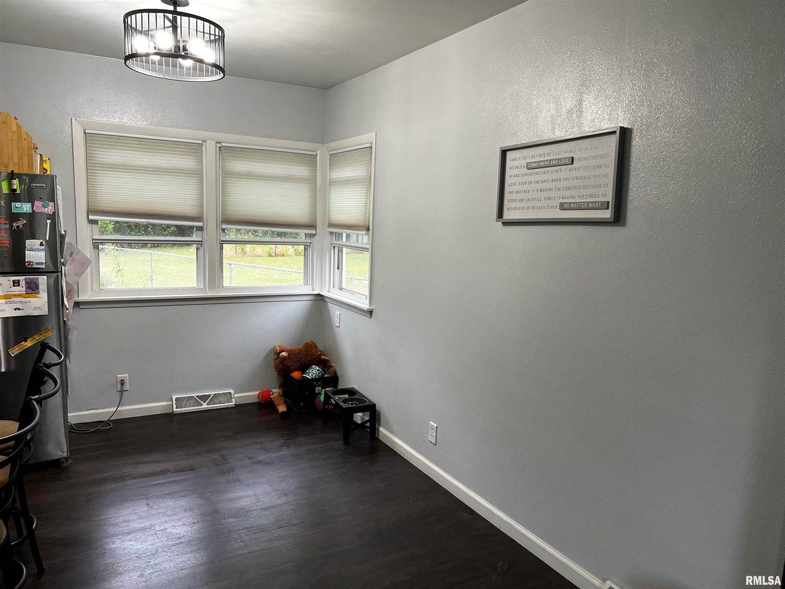 3314 28TH Street Court, Rock Island, IL 61201