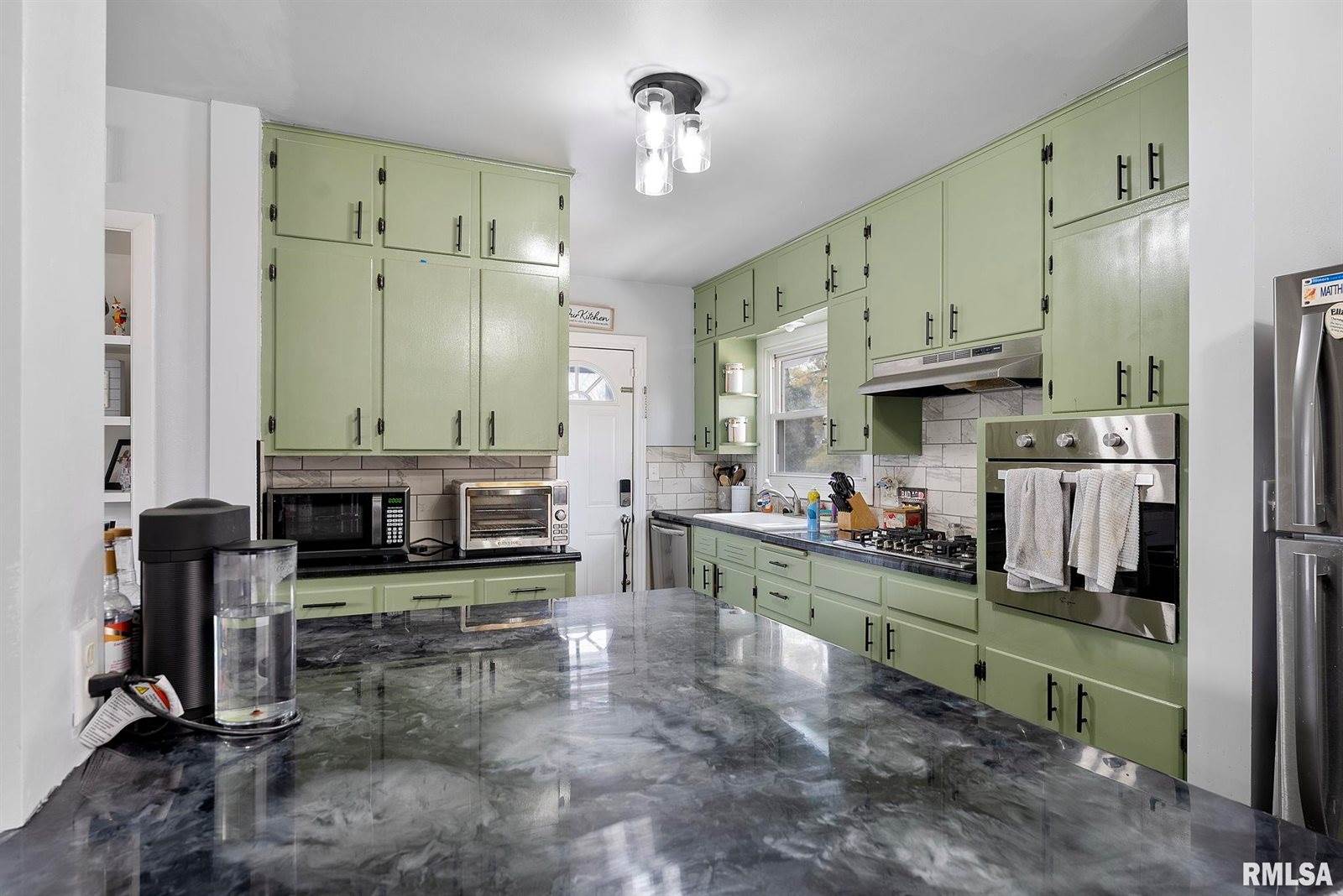 3314 28TH Street Court, Rock Island, IL 61201