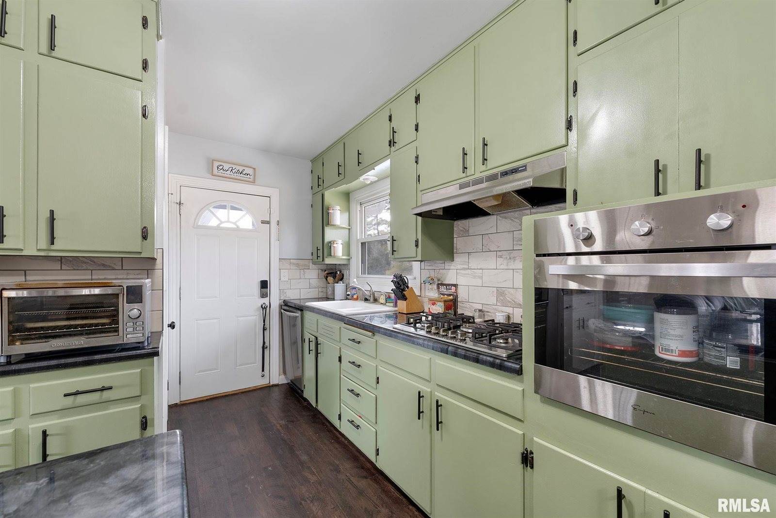 3314 28TH Street Court, Rock Island, IL 61201