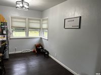 3314 28TH Street Court, Rock Island, IL 61201